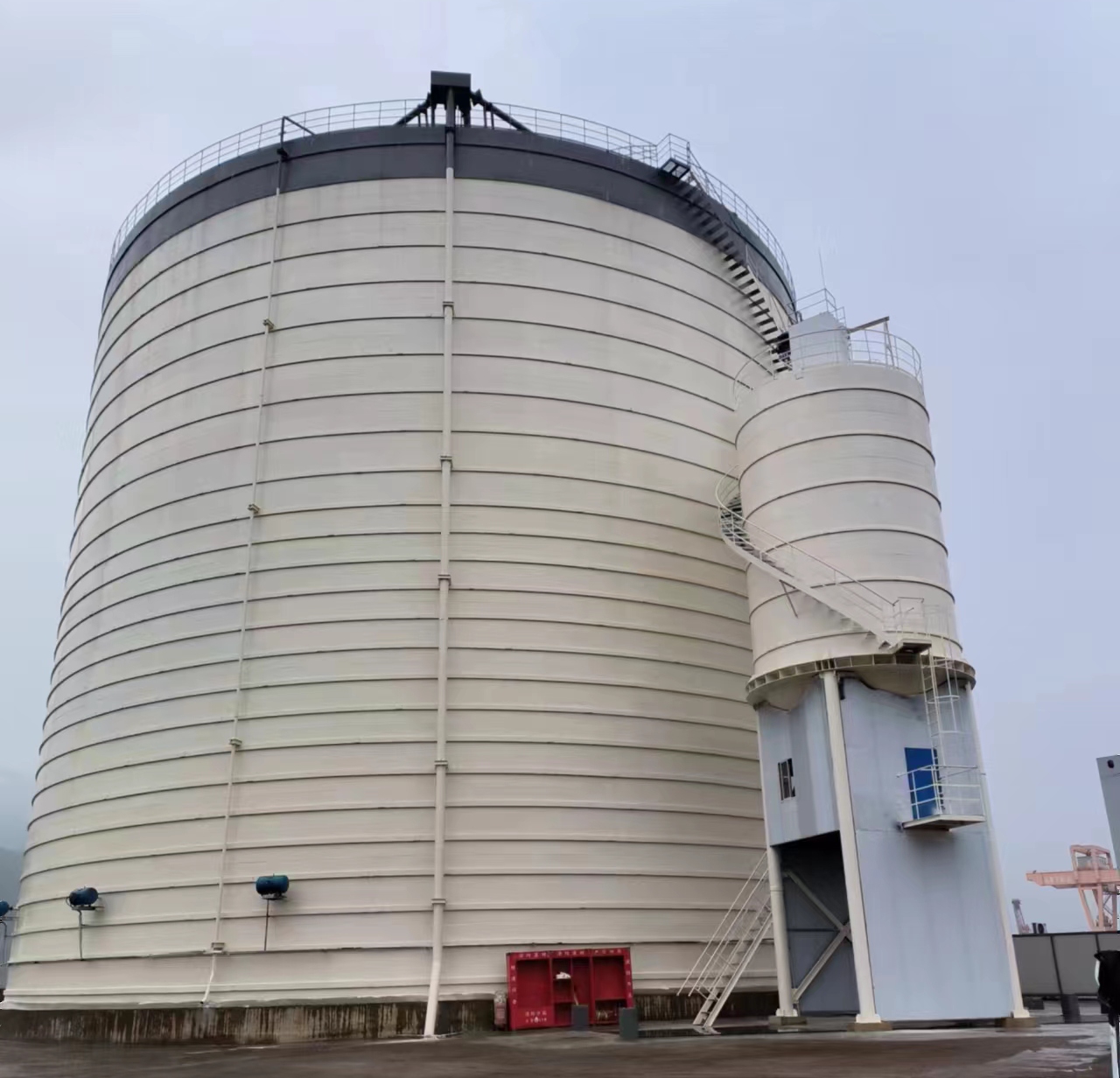 鹤峰10万吨水泥钢板库